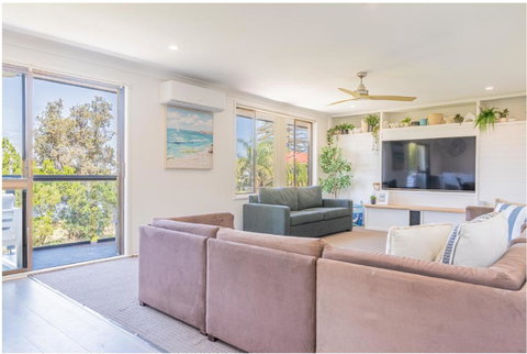 Salt & Sand Getaway - Accommodation Southport 2