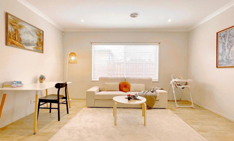 Saltwater Coast House By GoodLive - Accommodation Southport 1