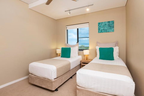 Saltwater Suites - Waterfront Apartments - Southport Accommodation 3
