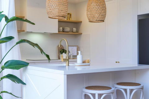 SALTY PALMS By The Sea - TWO - Southport Accommodation 2