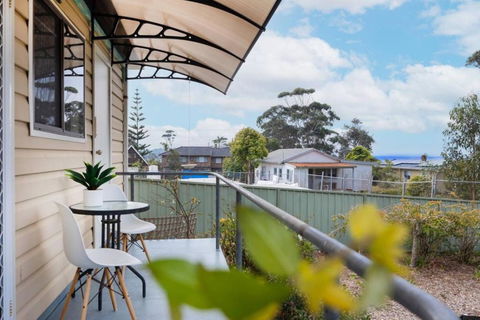 Salty Vibes - Southport Accommodation 1