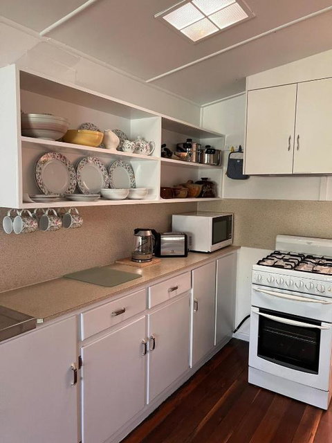 Samantha - Accommodation Southport 1