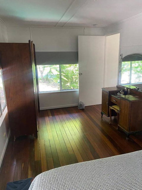 Samantha - Accommodation Southport 2