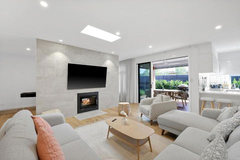 Sanctuary Of Hope By Ready Set Stay - Cowes - Southport Accommodation 1