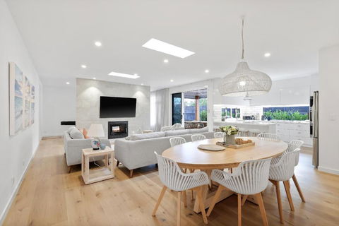 Sanctuary Of Hope By Ready Set Stay - Cowes - Southport Accommodation 2