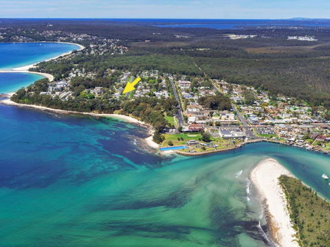 Sandalwood At Huskisson - Southport Accommodation 1
