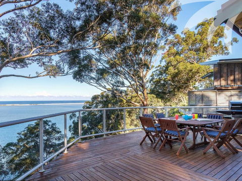 Sandbar View - Southport Accommodation 0