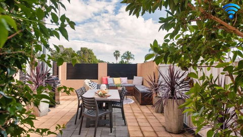 Sandcastle Shores - Accommodation Southport 0