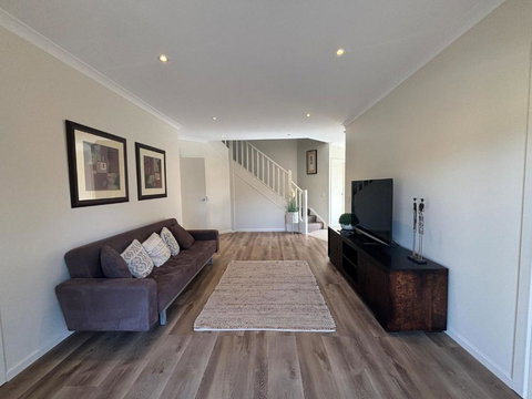 Sandpiper 10 - Close To Town And Beach - Accommodation Southport 2