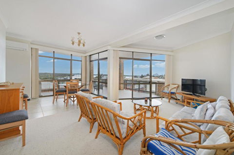 Sandpiper 9 25 Waugh Street - Southport Accommodation 0