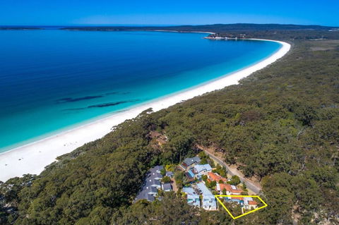 Sandpiper, Hyams Beach - Southport Accommodation 3