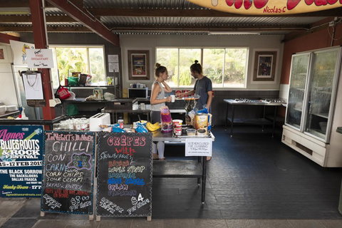 Beachside 1770 YHA - Accommodation Southport 3