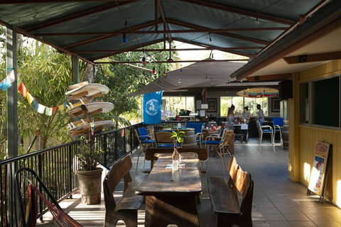 Beachside 1770 YHA - Accommodation Southport 0