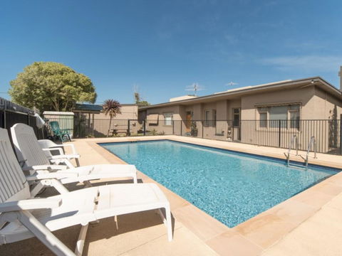 Beachside Apartment - Southport Accommodation 0