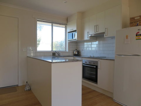 Beachside Rest - Southport Accommodation 3