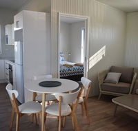 Bega Caravan Park - Southport Accommodation