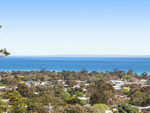 Bella Vista - Simply Stunning, Amazing Panoramic Bay Views! - Southport Accommodation 1