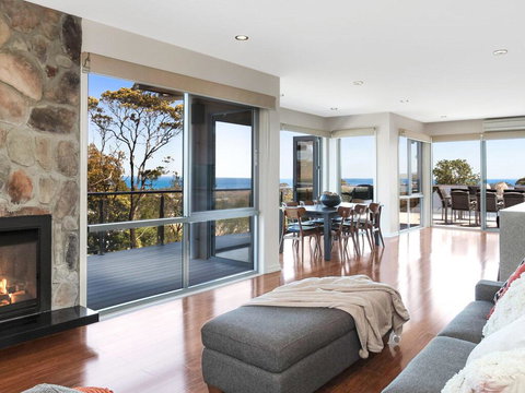 Bella Vista - Simply Stunning, Amazing Panoramic Bay Views! - Southport Accommodation 2