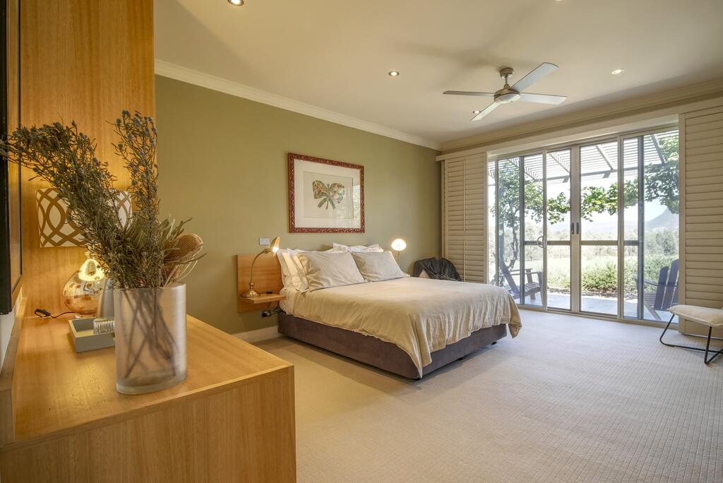 Lee Creek NSW Southport Accommodation