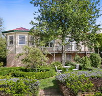 Berdea - Accommodation Southport