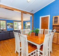 Best Central House - SLEEPS 11  - Southport Accommodation