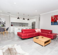 Best Central Wagga Townhouse - Southport Accommodation