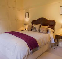 Billy Buttons Bed and Breakfast - Southport Accommodation