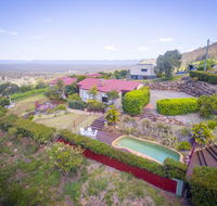 Bimbadeen Estate - Southport Accommodation