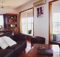 Bimbadgen - Southport Accommodation