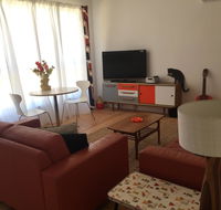 Black Cat Retreat holiday home - Southport Accommodation