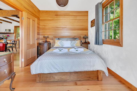 Blackwood Park Cottages Mole Creek - Southport Accommodation 2