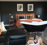Blaze Rock Retreat - Southport Accommodation