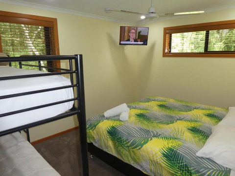 The Summit Rainforest Retreat - Accommodation Southport 2