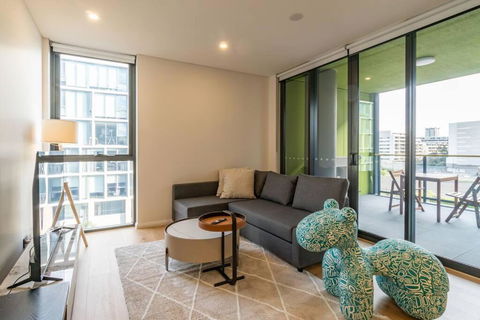 Z4 Walk To Bus Stop 2 Car Spaces Spacious Family - Southport Accommodation 0