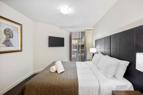 ZANZ205- Exclusive Outdoor Spa With Ocean Glimpses - Southport Accommodation 2