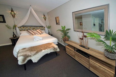 ZANZIBAR FANTASTIC 1 Bedroom APARTMENT - Southport Accommodation 0