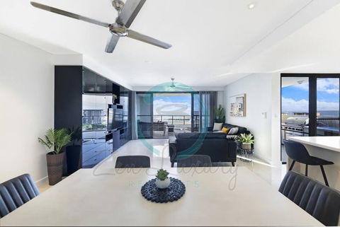 ZEN AT ARKABA 3BR Luxury Waterfront Apt Pool + BBQ - Southport Accommodation 0