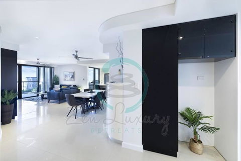 ZEN AT ARKABA 3BR Luxury Waterfront Apt Pool + BBQ - Southport Accommodation 3