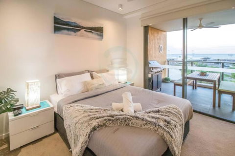 ZEN BY THE OCEAN - 1-BR Executive Biz Retreat - Southport Accommodation 1