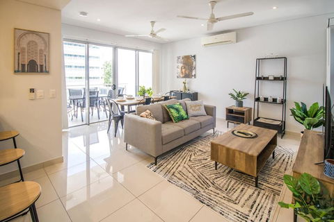 ZEN CENTRAL CBD - Affordable 3-Bdrm Apt In The Heart Of Darwin City - Southport Accommodation 1