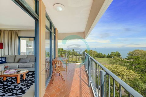 ZEN88 Esplanade: 3-BR Luxury Suite Near Waterfront - Southport Accommodation 0