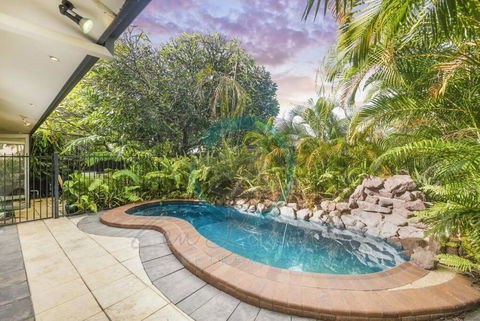 ZEN TREETOPS - Boutique 2-BR Apt W/ Private Pool - Southport Accommodation 0