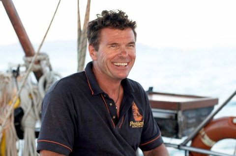 Whitehaven Beach Sailing And Snorkeling Cruise - Accommodation Southport 2