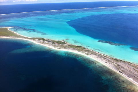 Abrolhos Islands Fixed-Wing Scenic Flight - Southport Accommodation 1