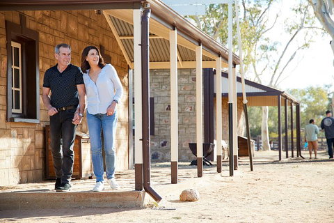 Alice Springs Highlights Tour - Accommodation Southport 0