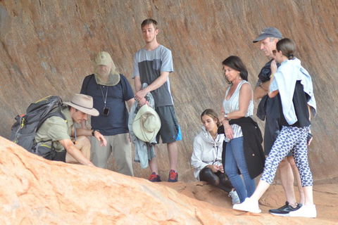 Uluru Small Group Tour Including Sunset - Southport Accommodation 2