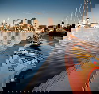 Melbourne Sunset Kayaking Experience with Dinner - Accommodation Southport