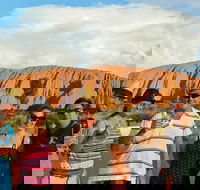 Ayers Rock Day Trip from Alice Springs Including Uluru Kata Tjuta and Sunset BBQ Dinner - Accommodation Southport
