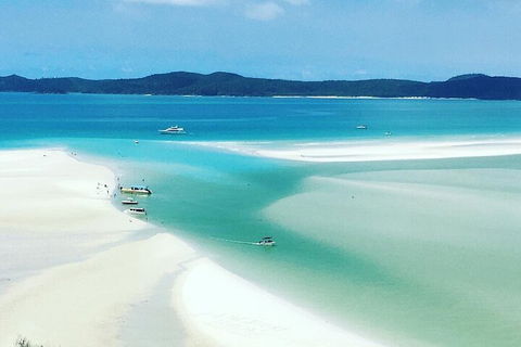 2-Night Whitsundays Sailing Cruise Incl. Whitehaven Beach & Great Barrier Reef - Southport Accommodation 5