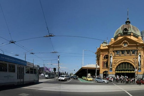 Central Melbourne Walking Tour - Accommodation Southport 2